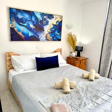 Seaview Escape Summer Nights