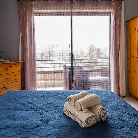 Seaview Escape Summer Nights ゲストハウス マルサスカーラ