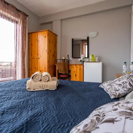 Seaview Escape Summer Nights 3* マルサスカーラ