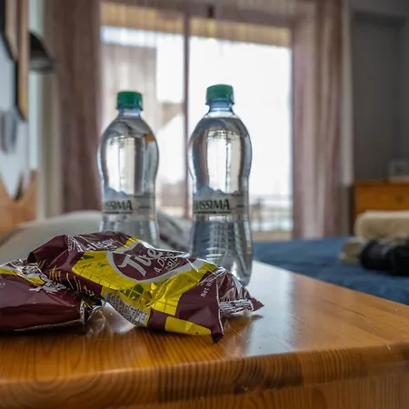 Seaview Escape Summer Nights