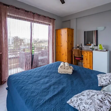 Seaview Escape Summer Nights ゲストハウス 3*