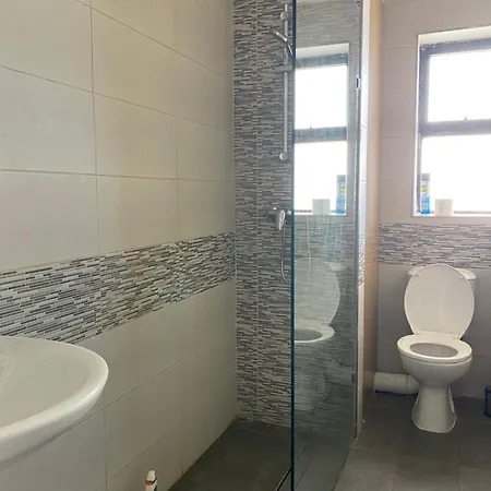 ゲストハウス Seaview Escape Summer Nights 3*