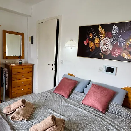 Seaview Escape Summer Nights Guest house Marsaskala
