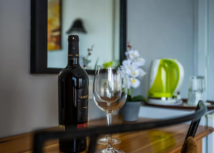 Seaview Escape Summer Nights 3* Марсаскала