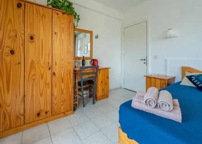 Seaview Escape Summer Nights Гостевой дом Марсаскала