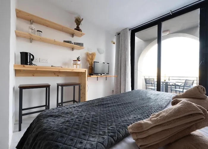 Seaview Escape Summer Nights Марсаскала