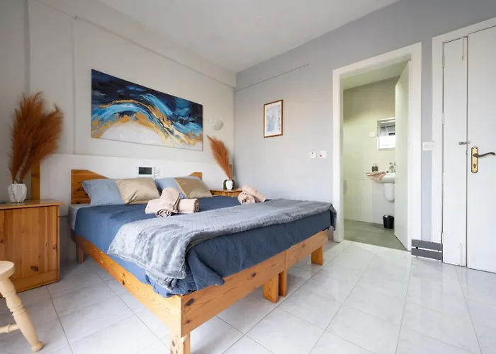 Seaview Escape Summer Nights Гостевой дом Марсаскала