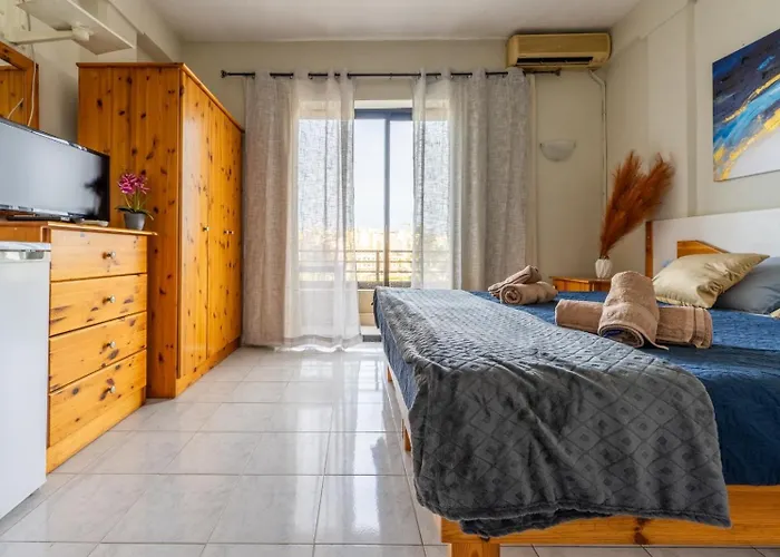 Seaview Escape Summer Nights Гостевой дом 3*